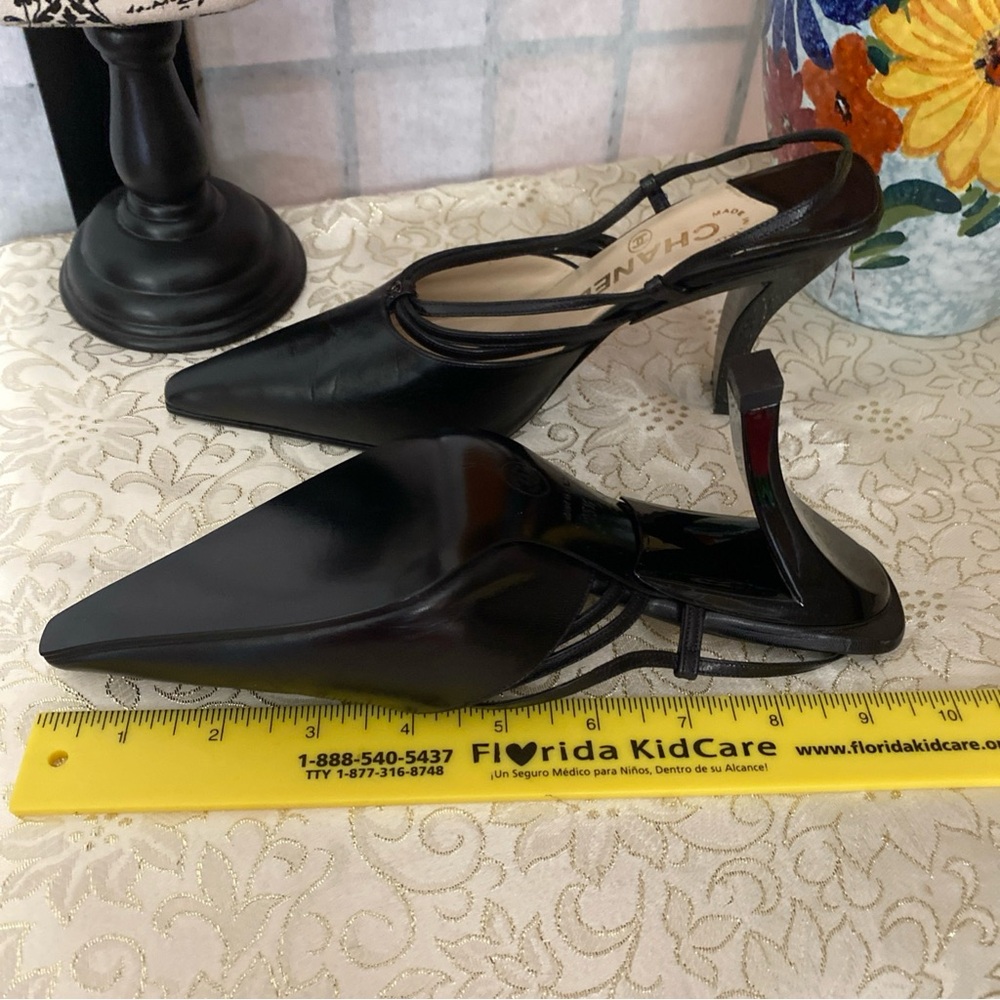 CHANEL New Black Pointed-Toe Slingback Heels Fits 5.5/6 (Euro 35.5) - Picture 7 of 16